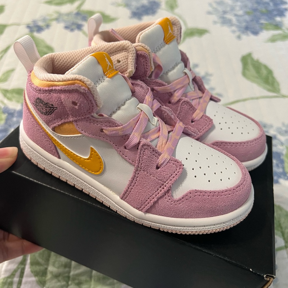 Jordan Mid Toddler 9c